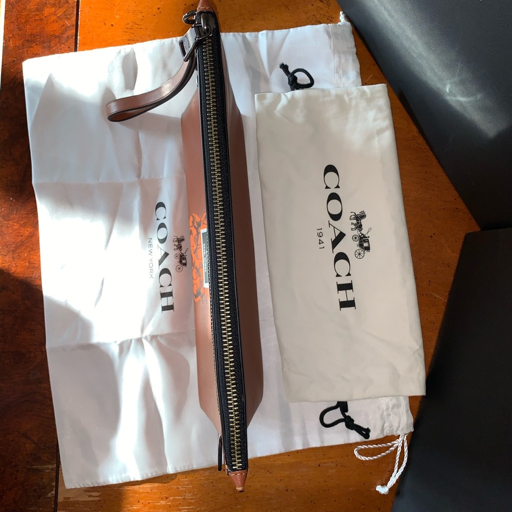 ***SOLD***NWOT COACH LTD EDITION Vandal Gummy Academy Pouch - Picture 13 of 14
